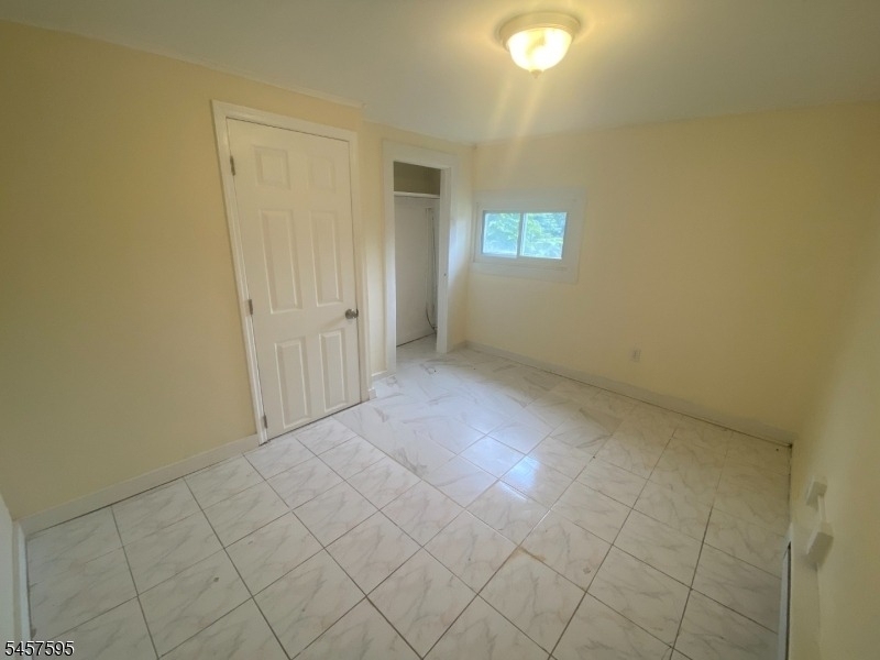 5 Otis Pl - Photo 4