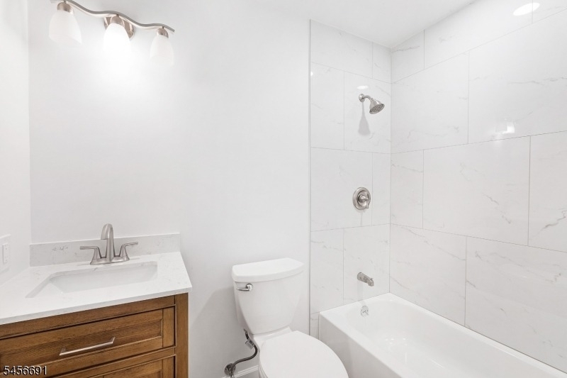 311 Temple Pl - Photo 16