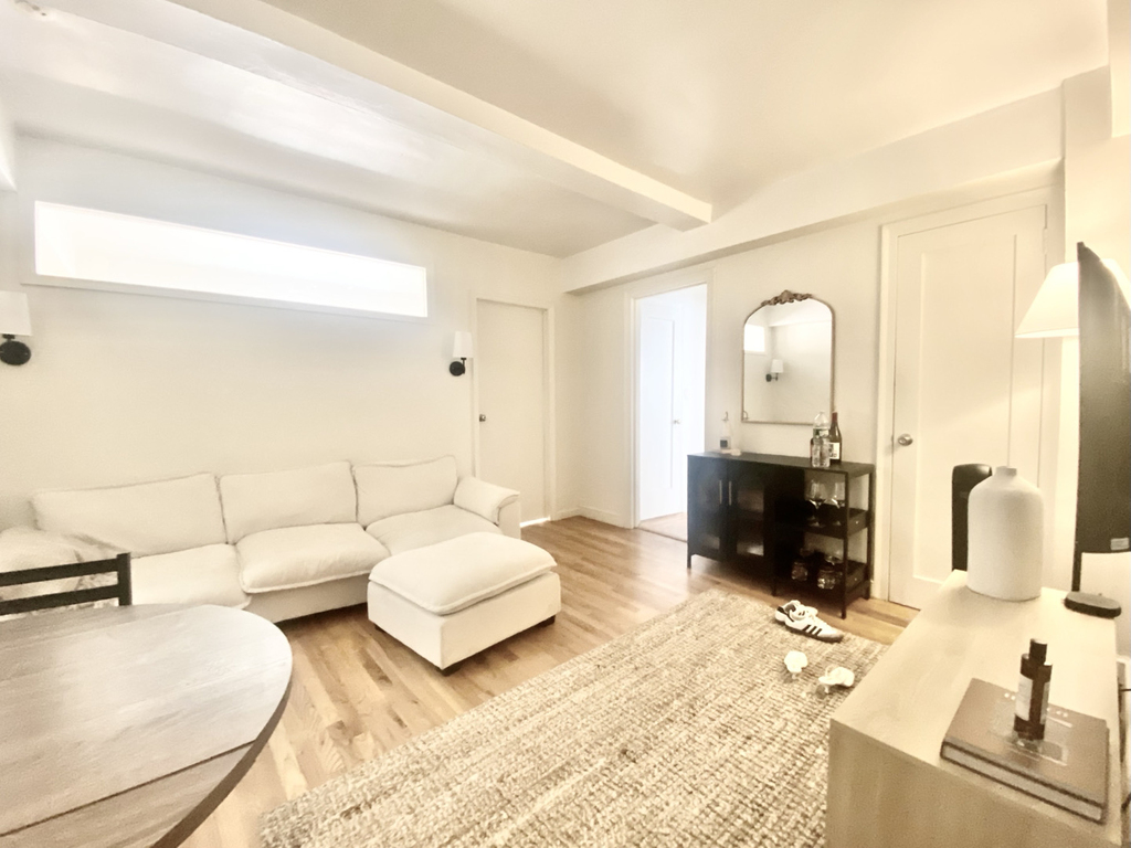 Midtown East - Labor Day Weekend Opportunity - Photo 1