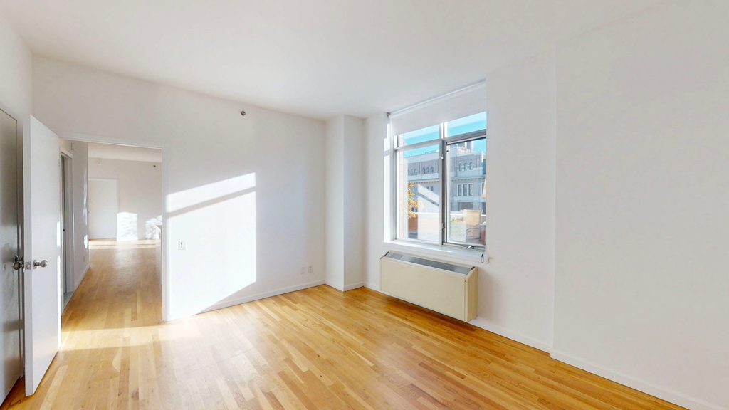 120 W. 21st - Photo 4