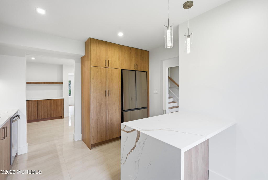 108 Neptune Avenue - Photo 8