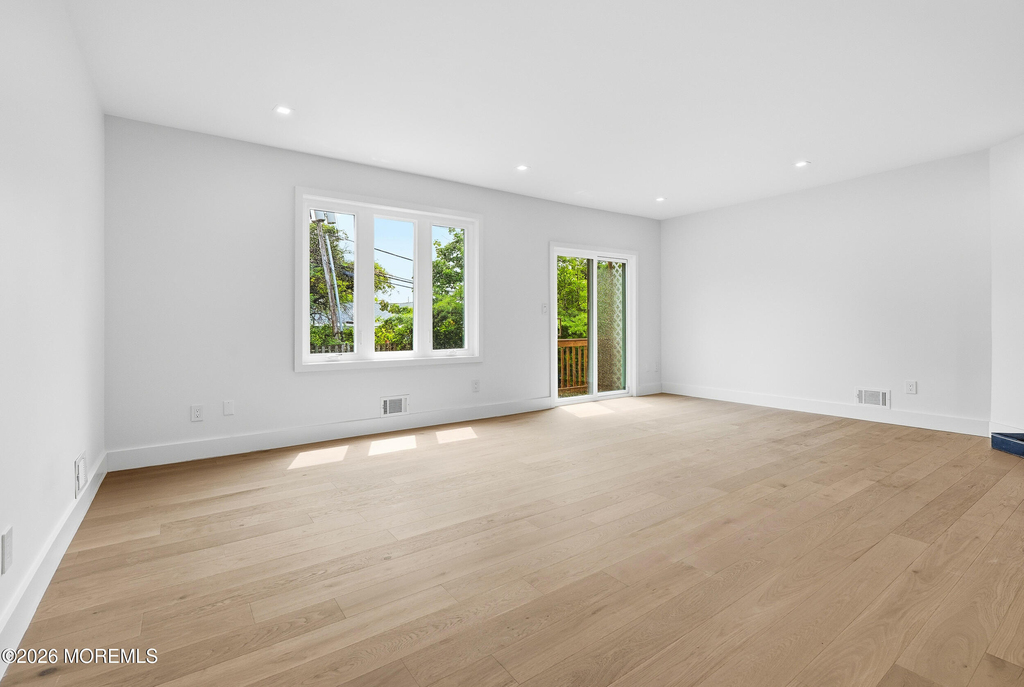108 Neptune Avenue - Photo 21