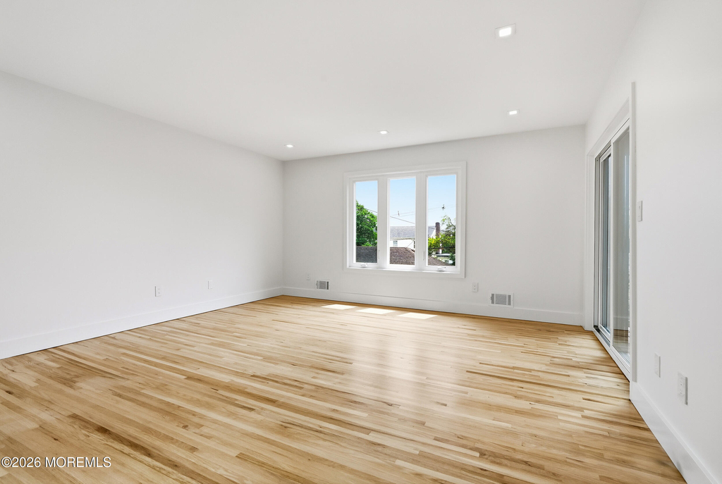 108 Neptune Avenue - Photo 22