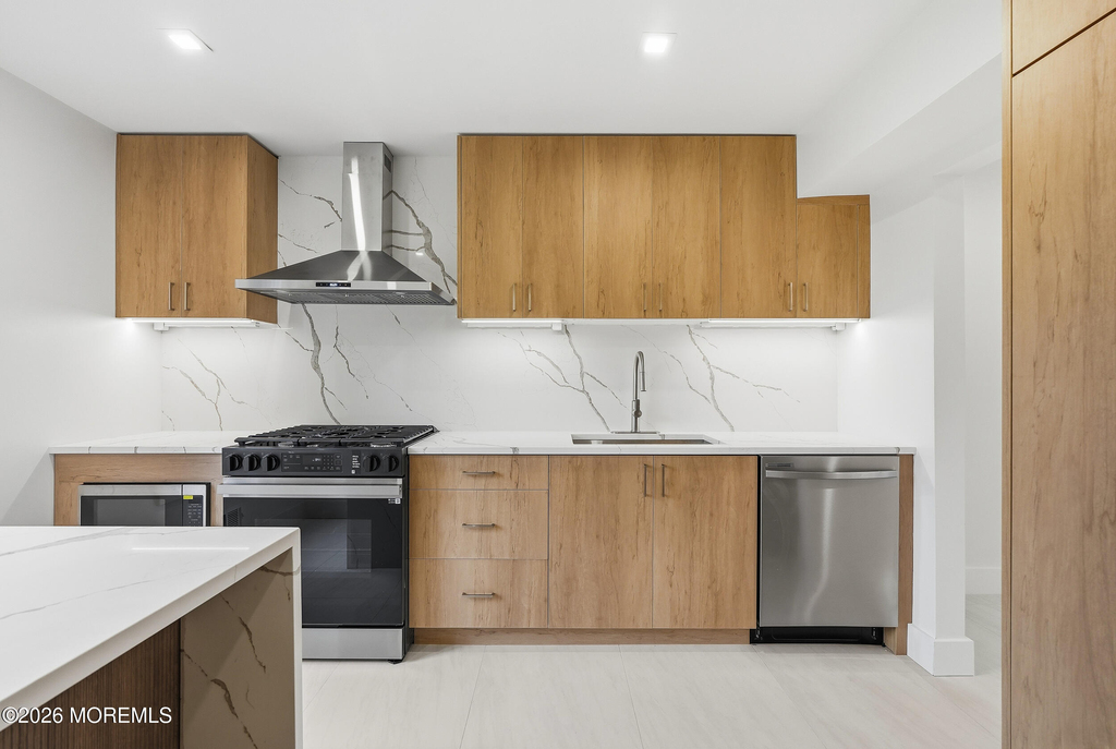 108 Neptune Avenue - Photo 6