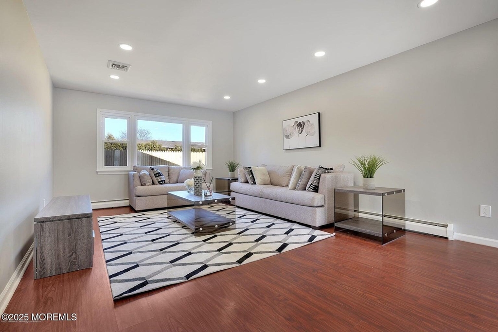 245 Brighton Avenue - Photo 4