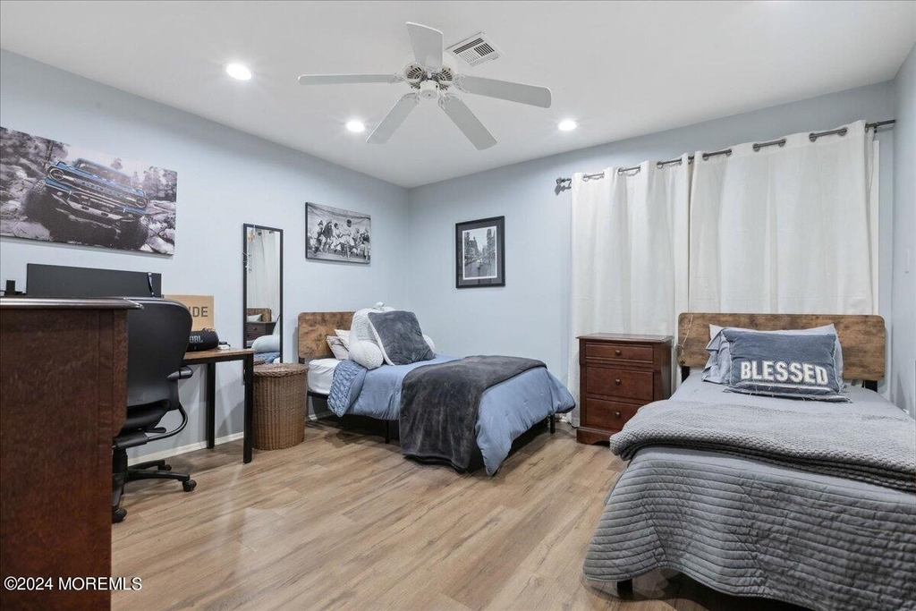 173 Amberly Drive - Photo 15