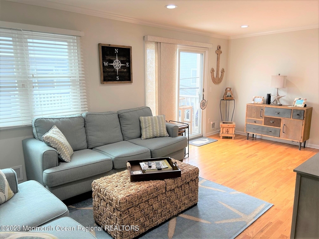 109 Cliff Avenue - Photo 1