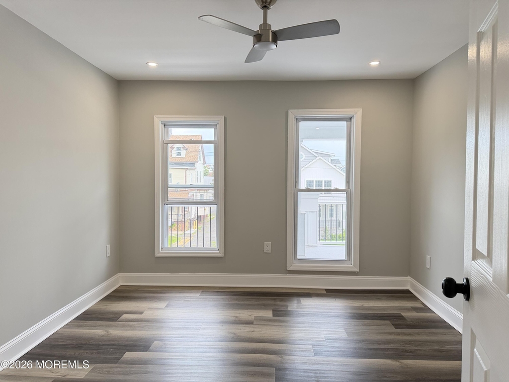 168 Chelsea Avenue - Photo 10