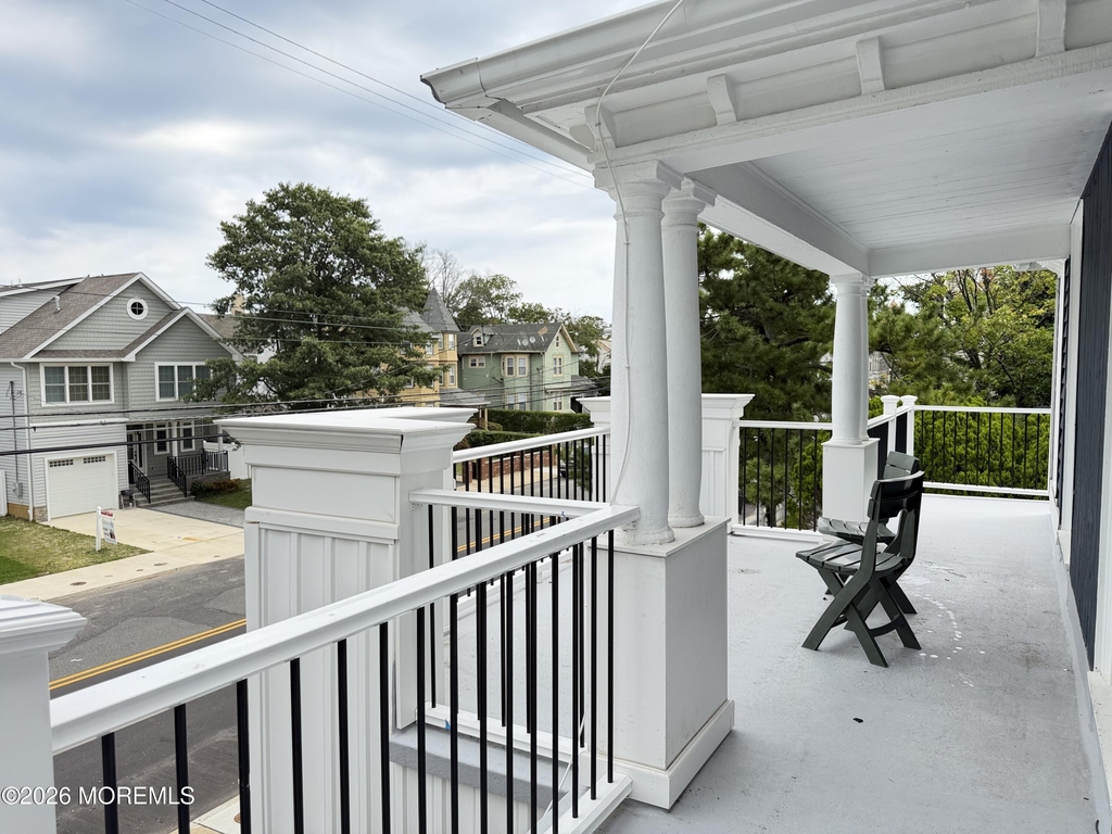 168 Chelsea Avenue - Photo 12