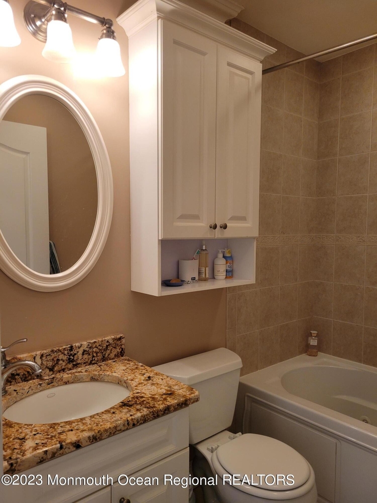 27 Broadway - Photo 9
