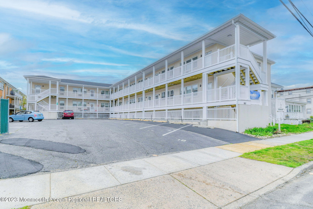 109 Mccabe Avenue - Photo 11