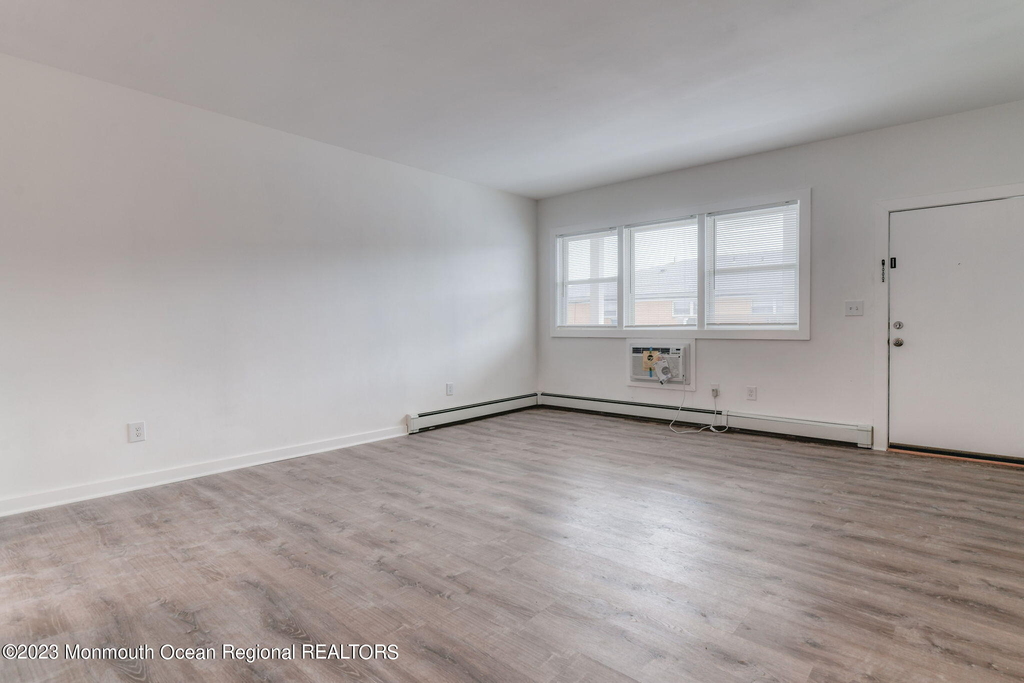 109 Mccabe Avenue - Photo 3