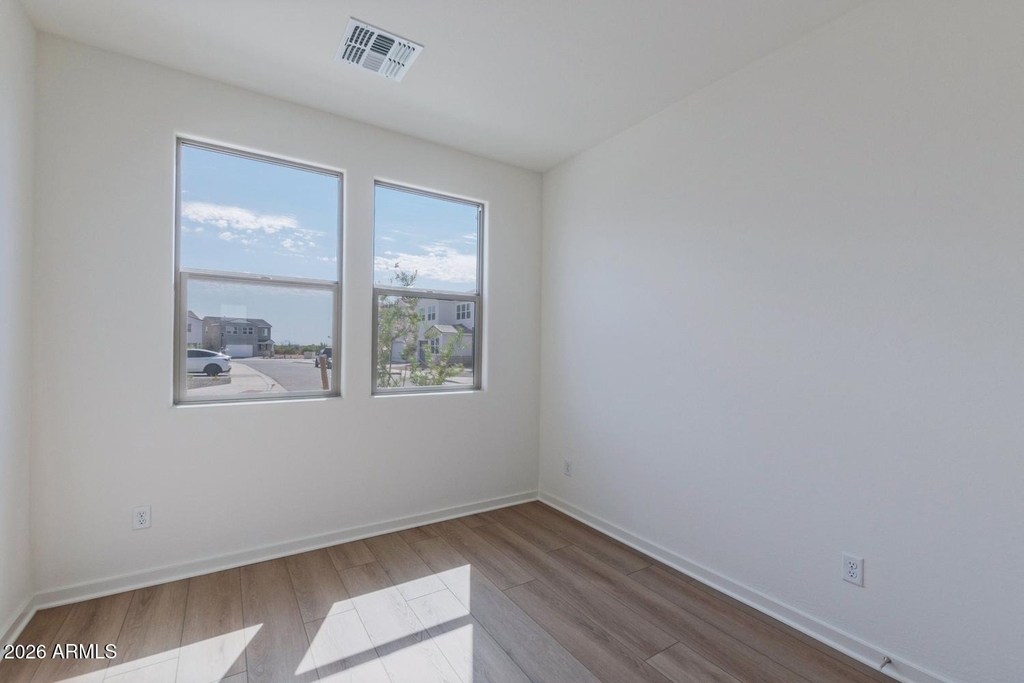 11586 N Fredericksburg Street - Photo 2