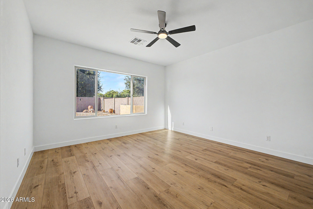 706 E Las Colinas Place - Photo 15