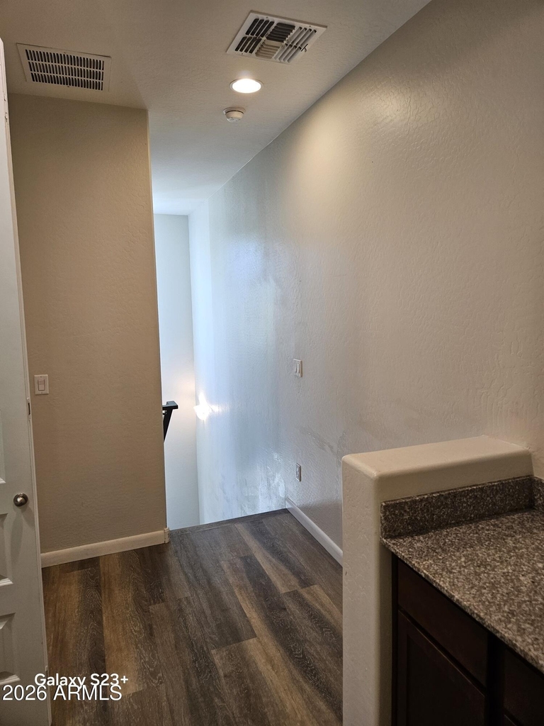 2090 S Dorsey Lane - Photo 26