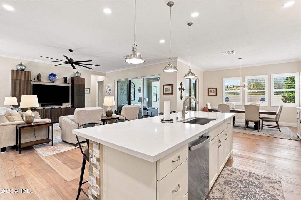 1118 E Paseo Way - Photo 18