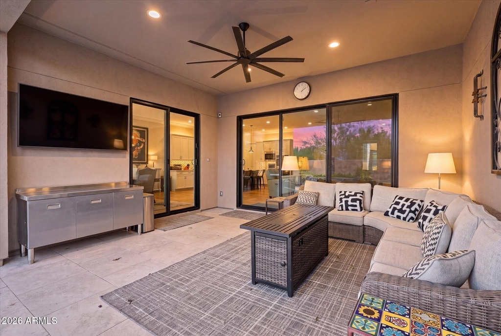 1118 E Paseo Way - Photo 44