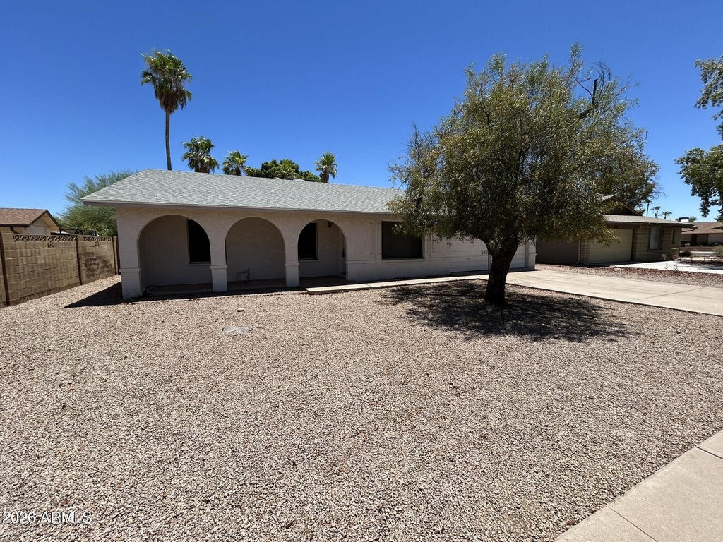 5309 S River Drive - Photo 1