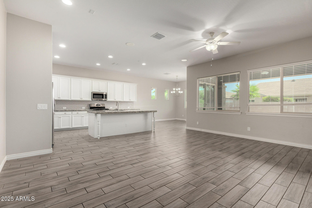 20273 E Raven Drive - Photo 2