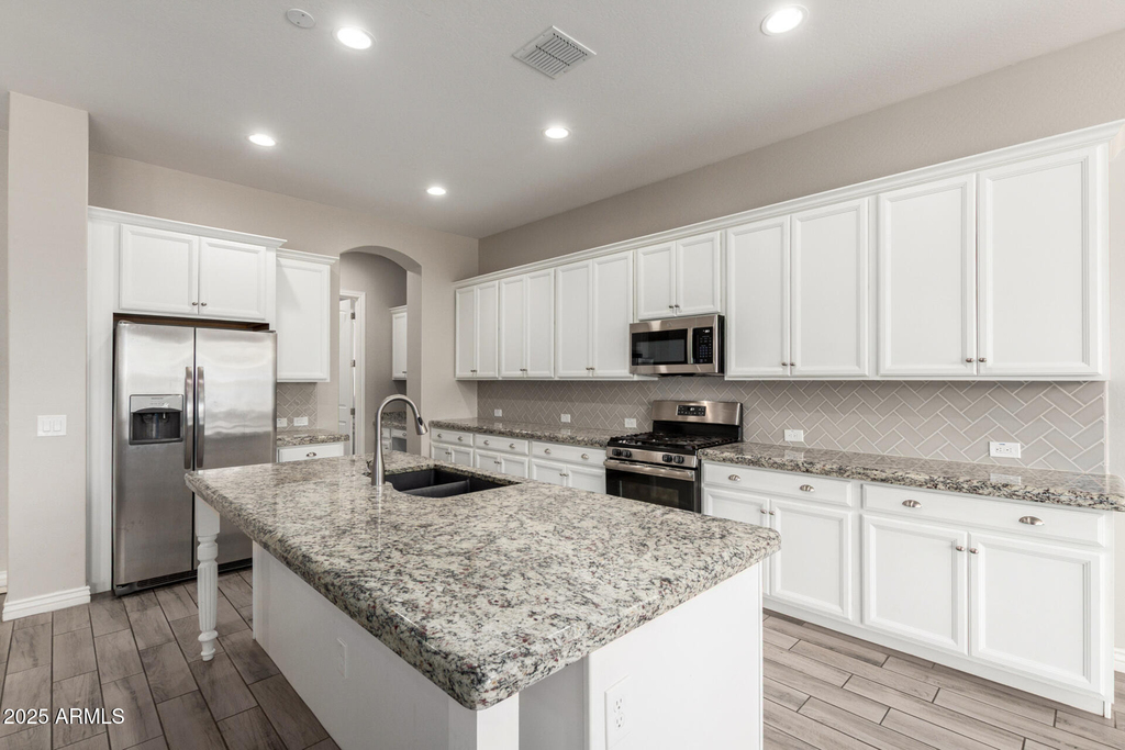 20273 E Raven Drive - Photo 8