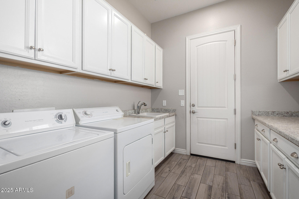 20273 E Raven Drive - Photo 28