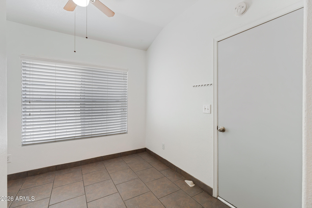 23620 N 42nd Drive - Photo 15