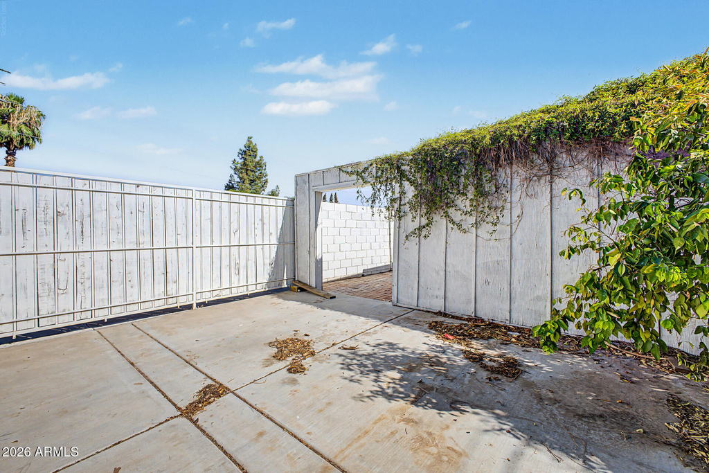 6732 E 6th Street - Photo 31