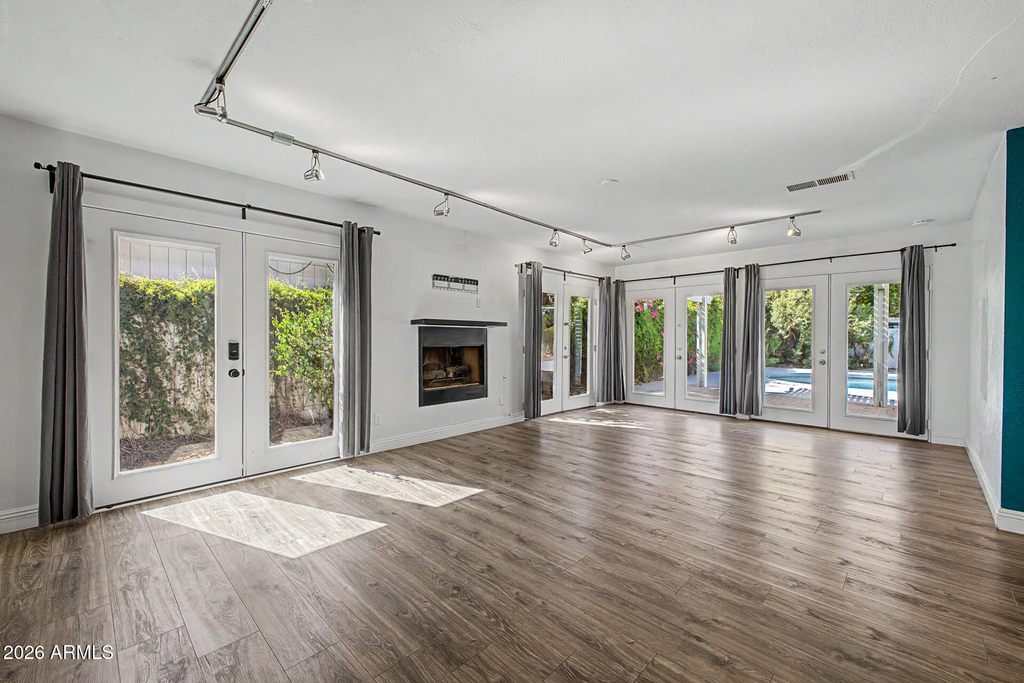 6732 E 6th Street - Photo 7