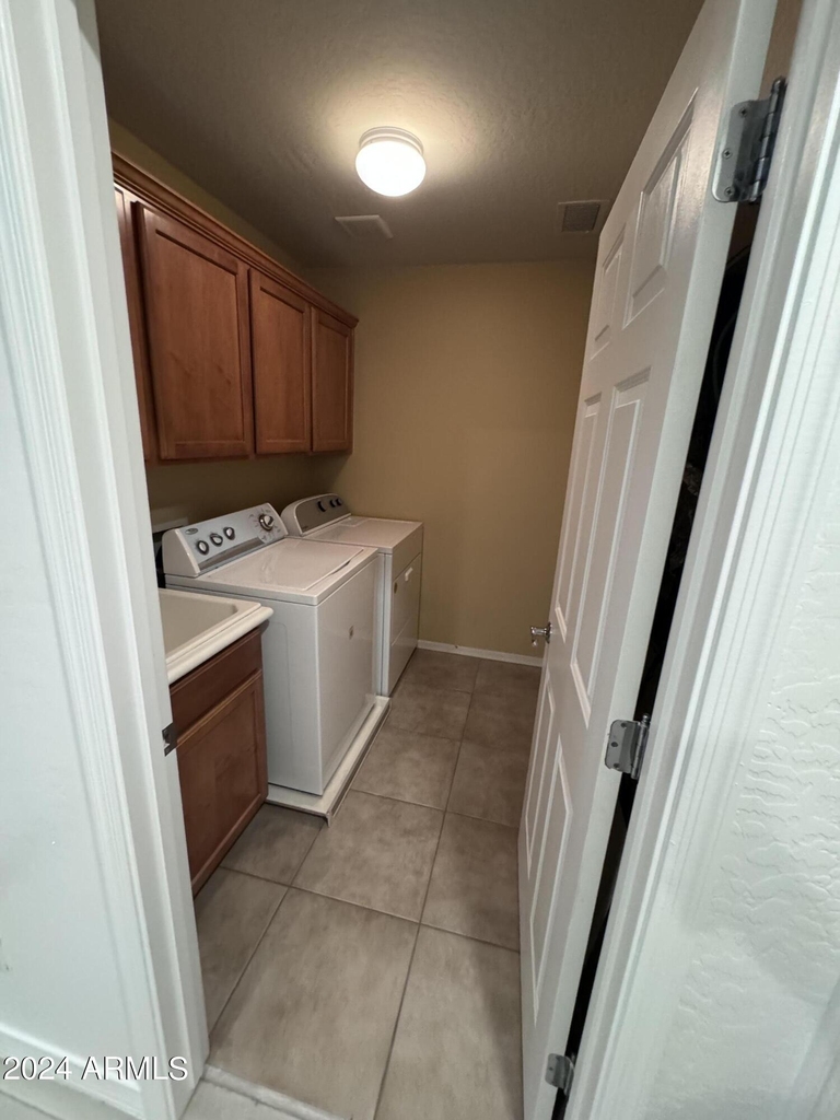 2110 W Kathleen Road - Photo 8