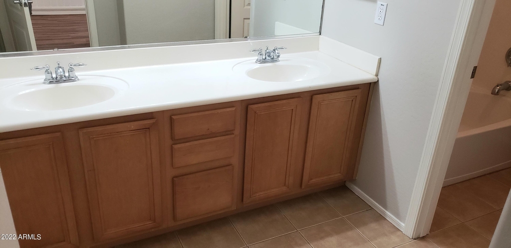 1297 E Birdland Drive - Photo 26
