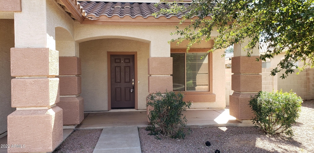 1297 E Birdland Drive - Photo 1