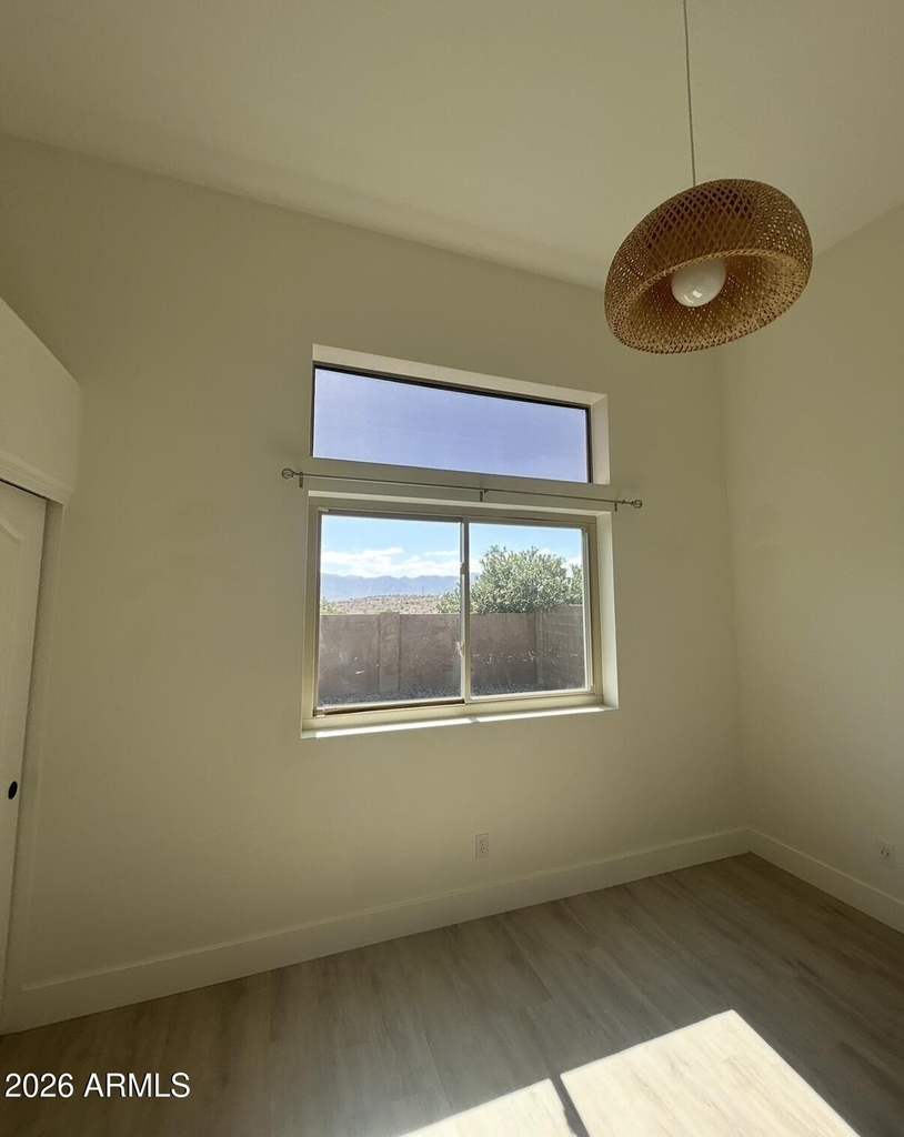 16634 S 3rd Place - Photo 21