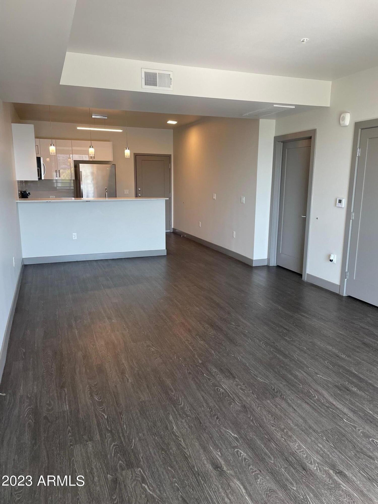 425 W Osborn Road - Photo 9