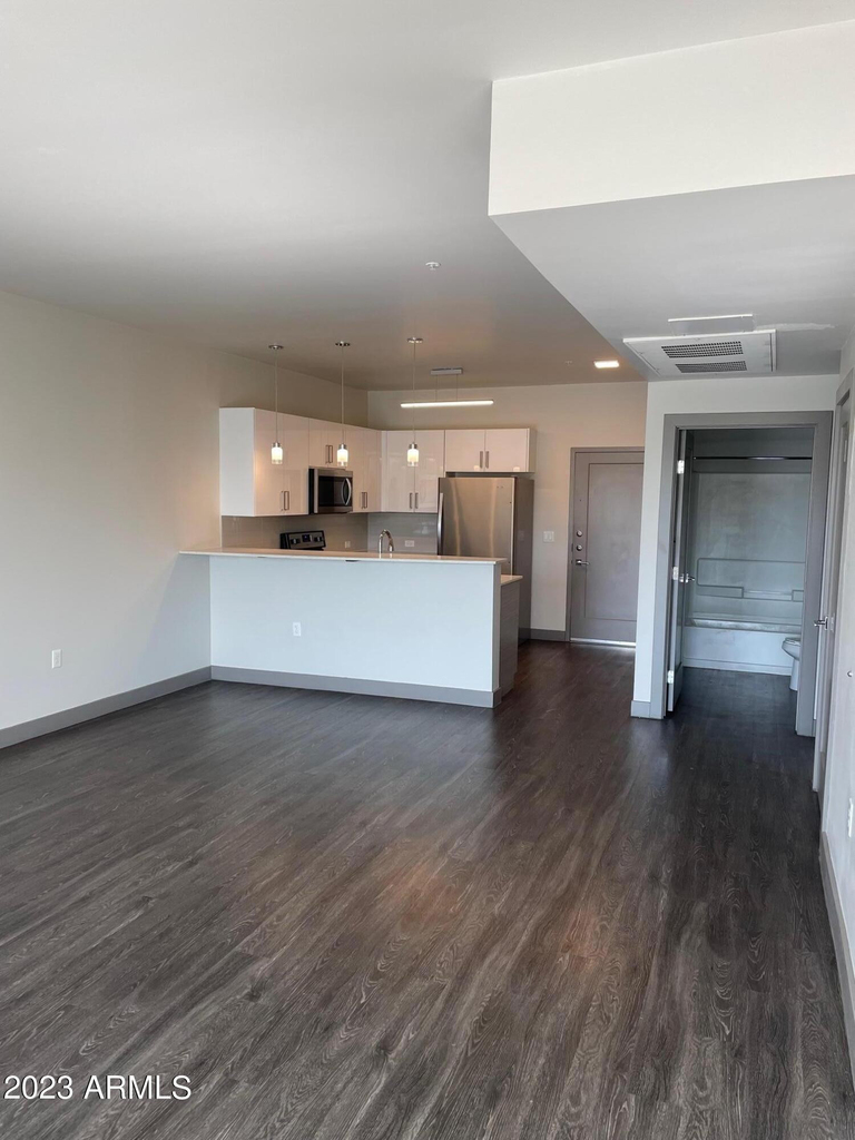 425 W Osborn Road - Photo 8