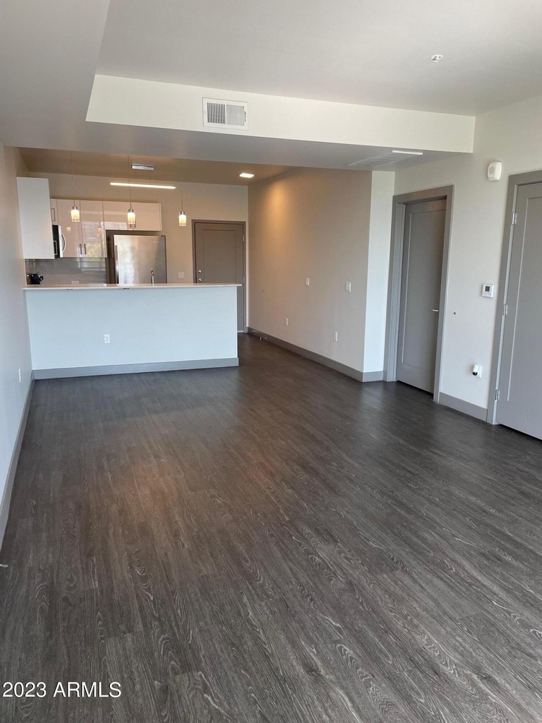 425 W Osborn Road - Photo 9