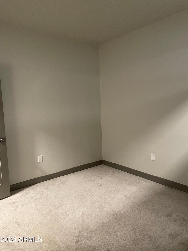 425 W Osborn Road - Photo 12
