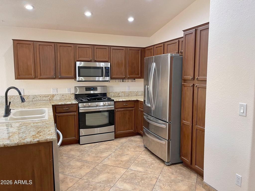 9144 W Villa Rita Drive - Photo 6