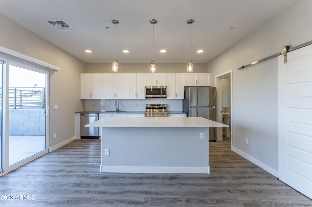 432 S 32nd Street - Photo 0
