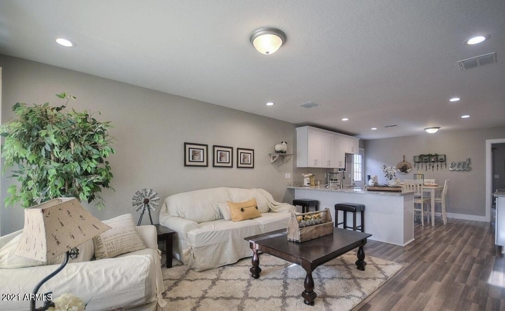 5820 S 12th Lane - Photo 2