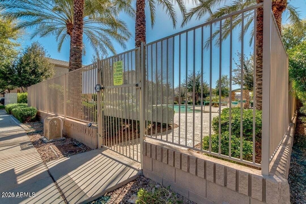 4334 E Carla Vista Drive - Photo 10