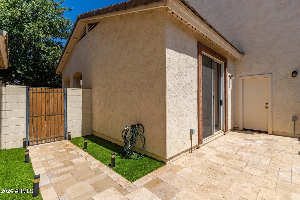 4334 E Carla Vista Drive - Photo 2