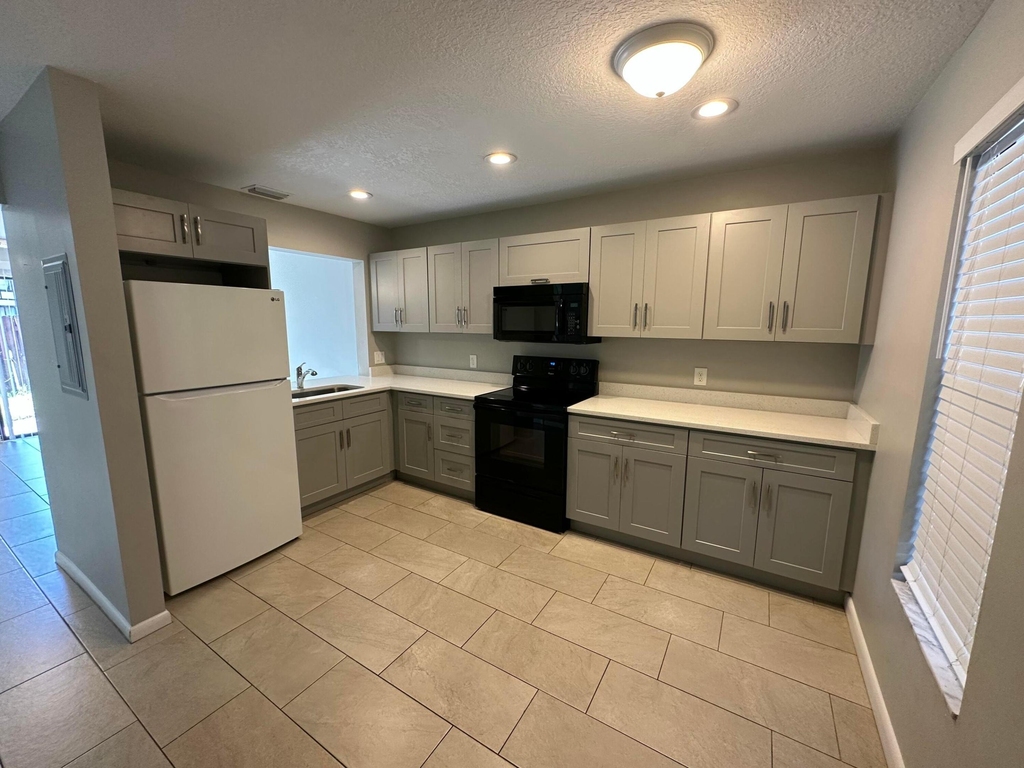 5145 Breckenridge Place - Photo 1