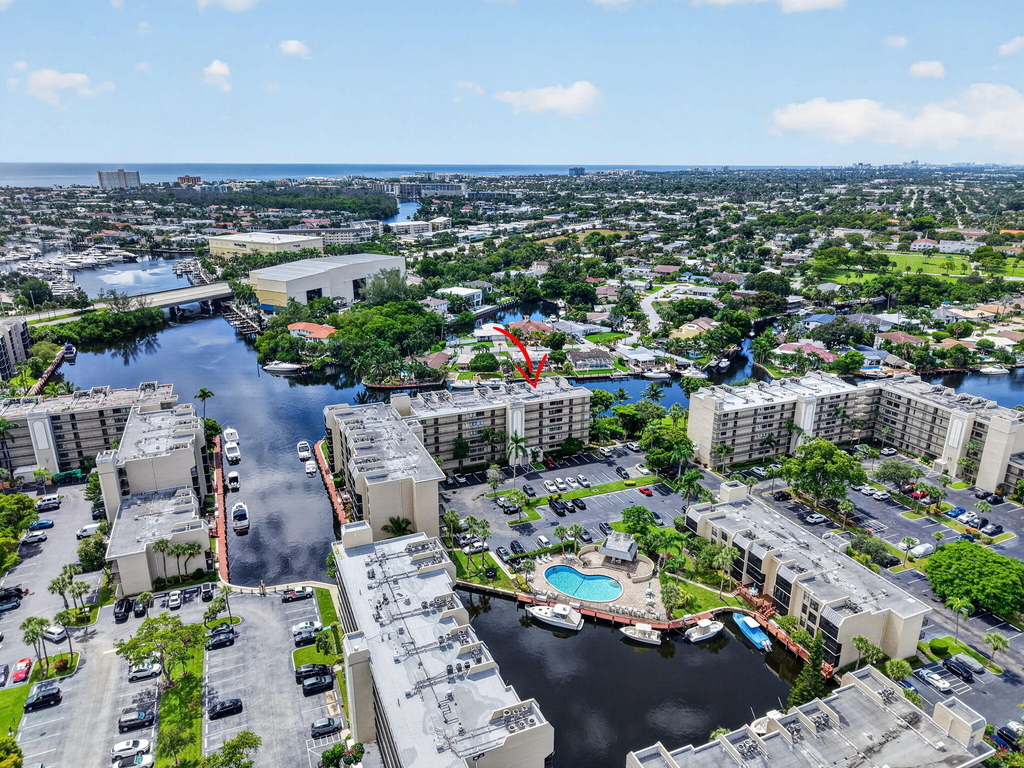 13 Royal Palm Way - Photo 6