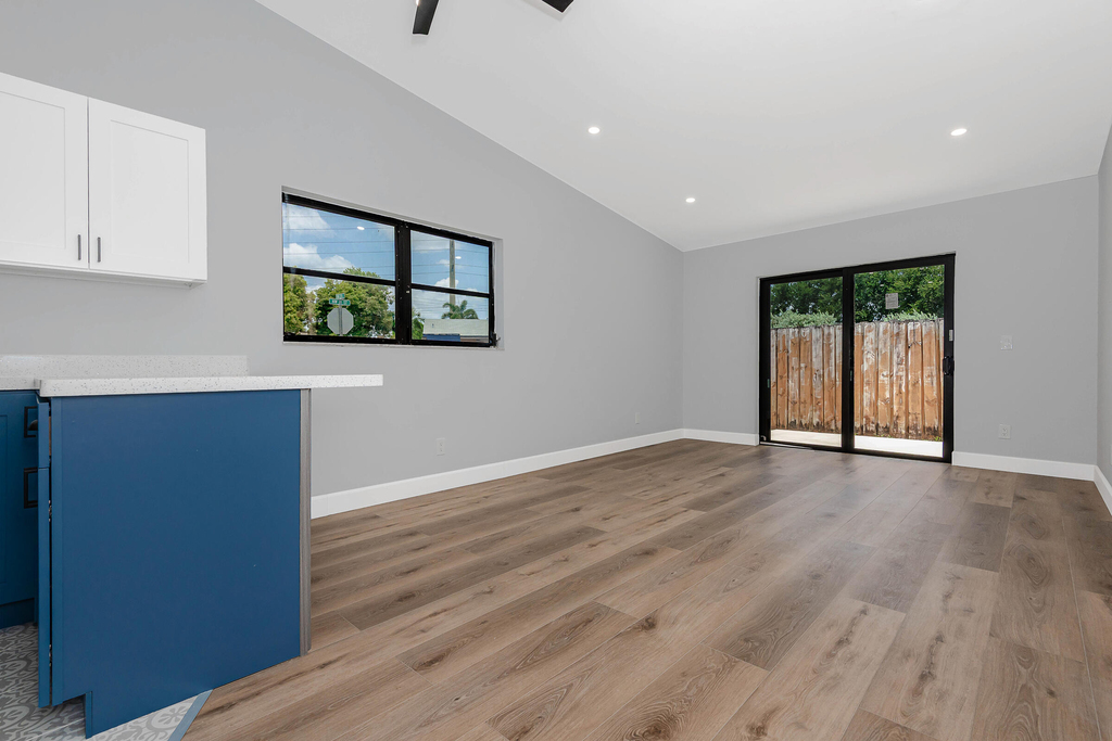 9279 Nw 17th Court - Photo 2