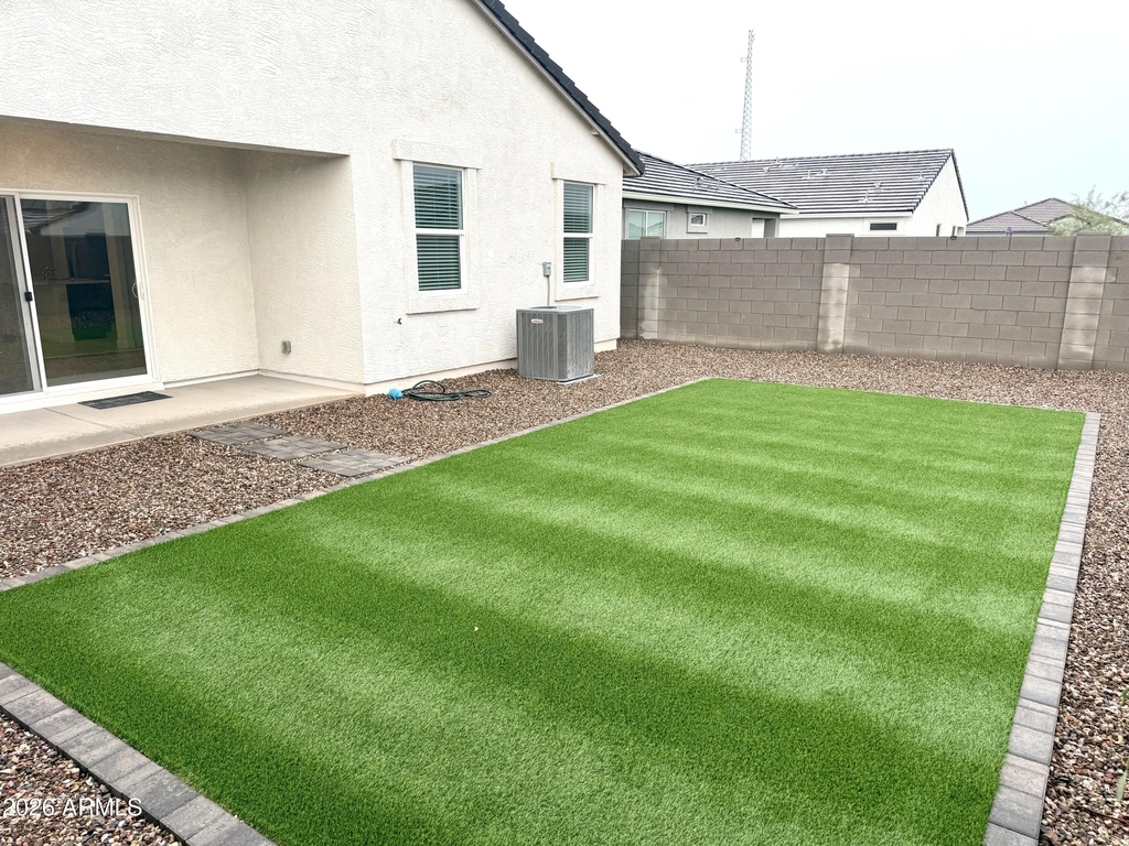 8233 W Clemente Way - Photo 23