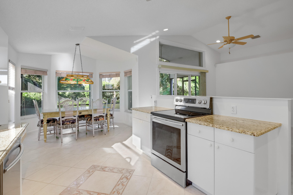 6519 Lucaya Avenue - Photo 10