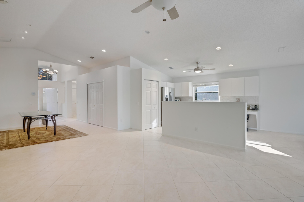 6519 Lucaya Avenue - Photo 4