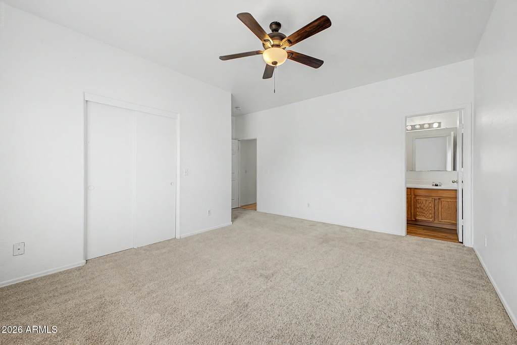 9111 W Cambridge Avenue - Photo 16