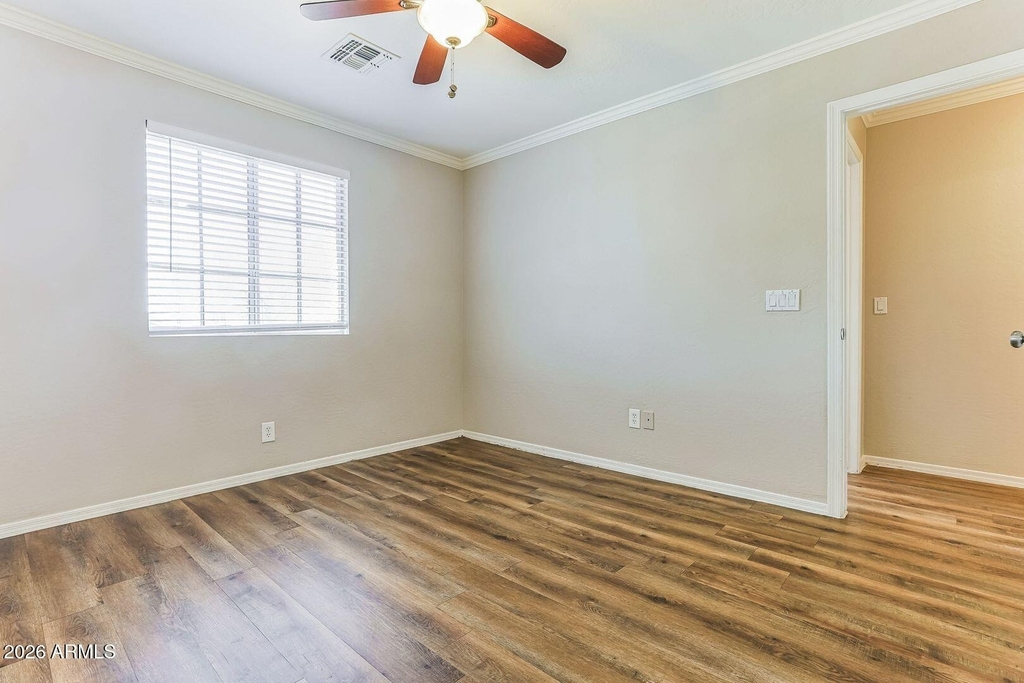 912 E Mayfield Circle - Photo 21