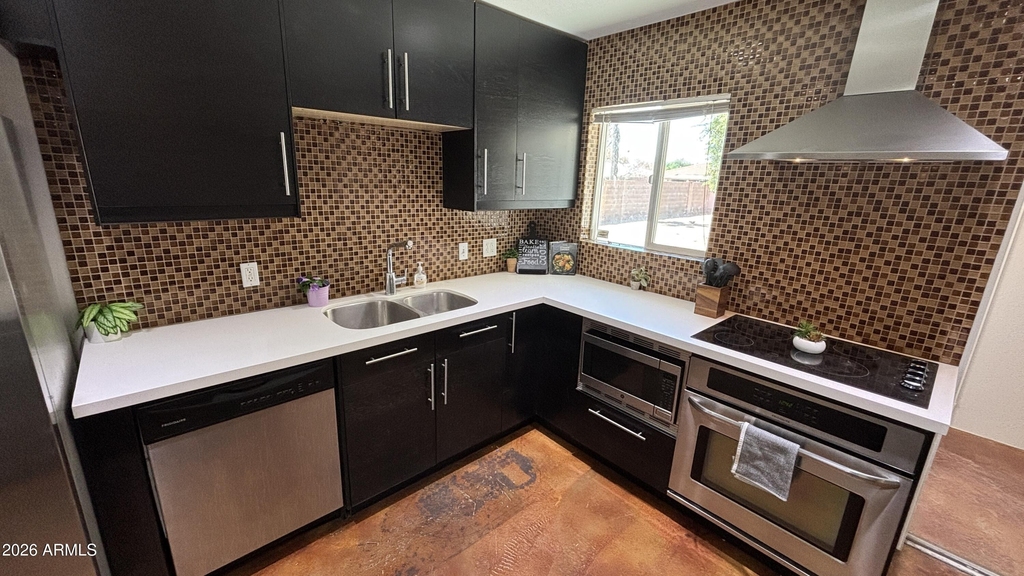 5548 N 12th Avenue - Photo 6